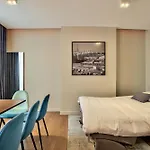 Urbanflat 75 - Grand Near Jardin Du Luxembourg Париж